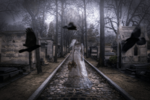 cemetery_ghost_by_fallenangelgothic-d5ppla2